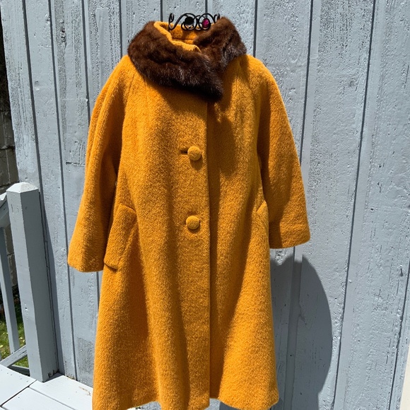 Vintage 1950’s Lilly Ann Mohair Swing Coat w/ Dark Brown Mink Collar (Size M)